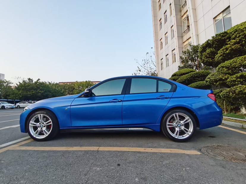 BMW 3 Series 2018 #4 BMW 3 Series 2018 car image #4