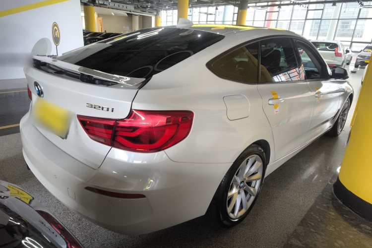 BMW 3 Series GT 2019 car image #5