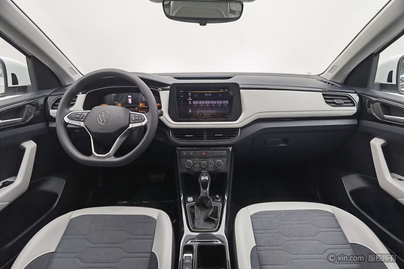 Volkswagen Tharu 2026 car image #12