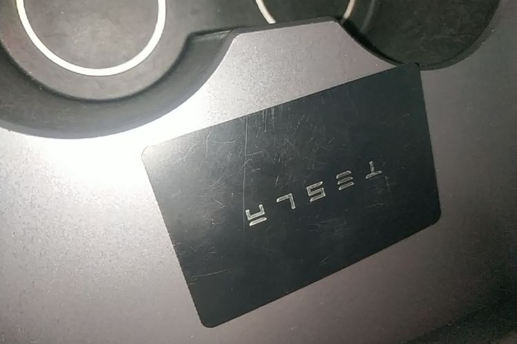 Tesla Model 3 2021 car image #9