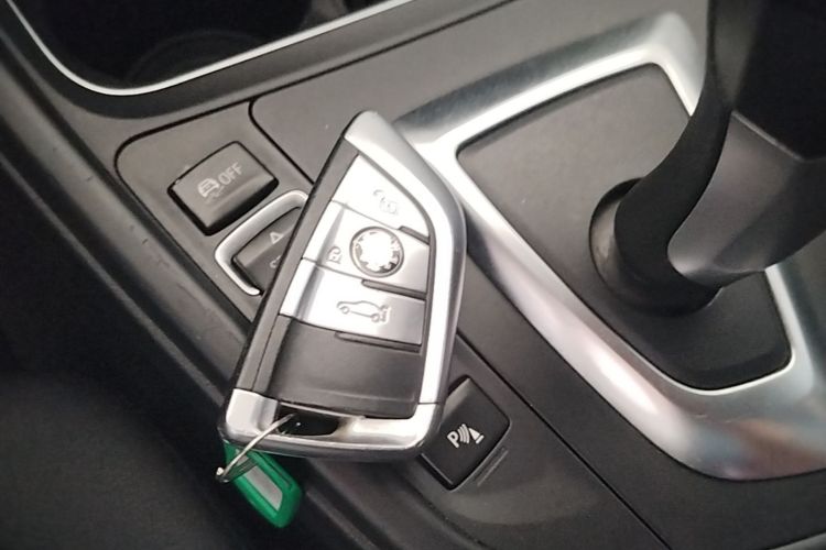 BMW 3 Series 2016 car image #8