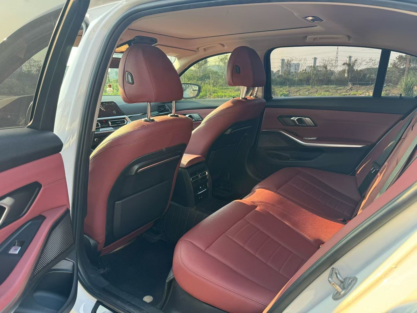 BMW 3 Series 2021 car image #8