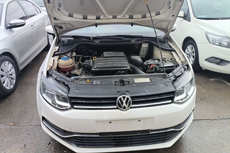 Volkswagen Polo 2017 car image #22