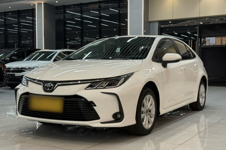 Toyota Corolla 2025 car image #2