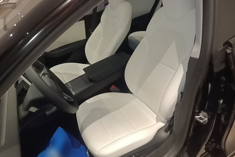 Tesla Model 3 2025 #15 Tesla Model 3 2025 car image #15
