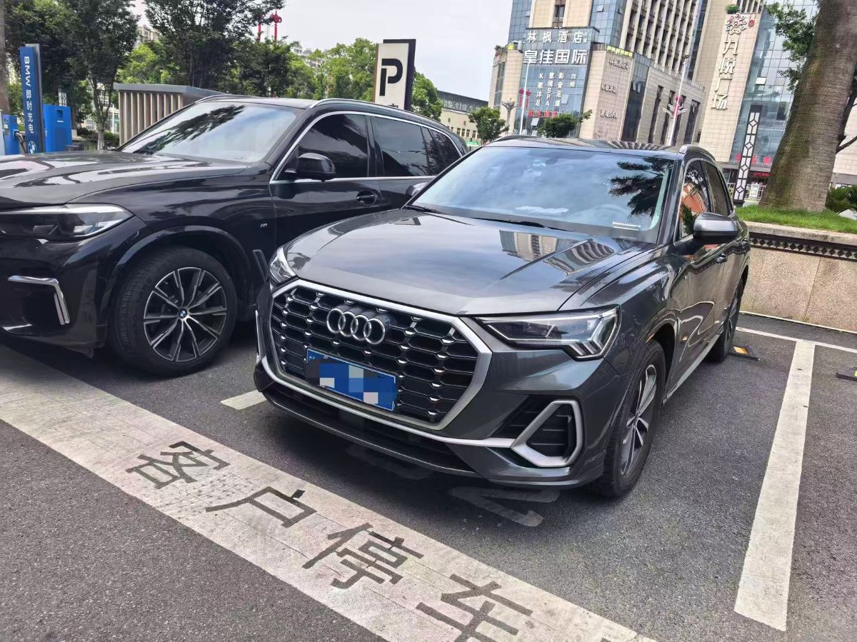 Audi Q3 2023 car image 