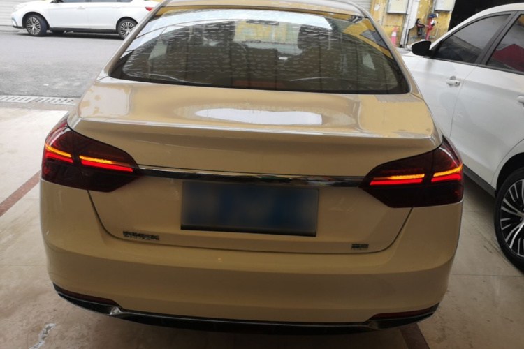 GEELY Emgrand 2020 car image #6