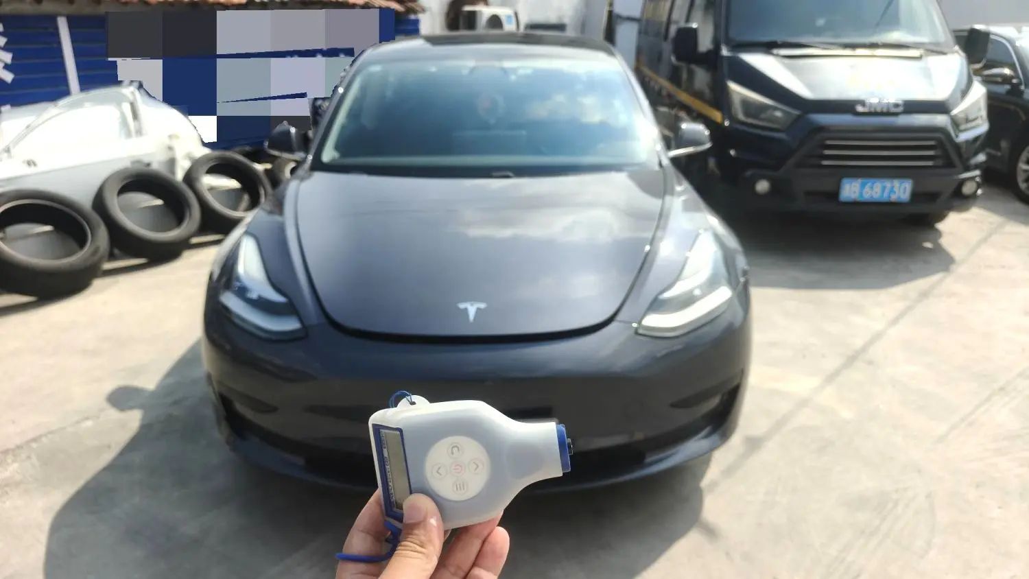 Tesla Model 3 2020 car image #2