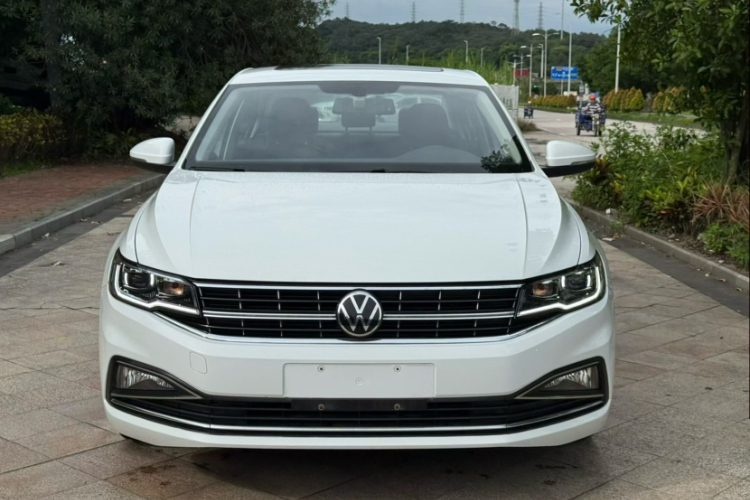 Volkswagen Bora 2021 car image #6