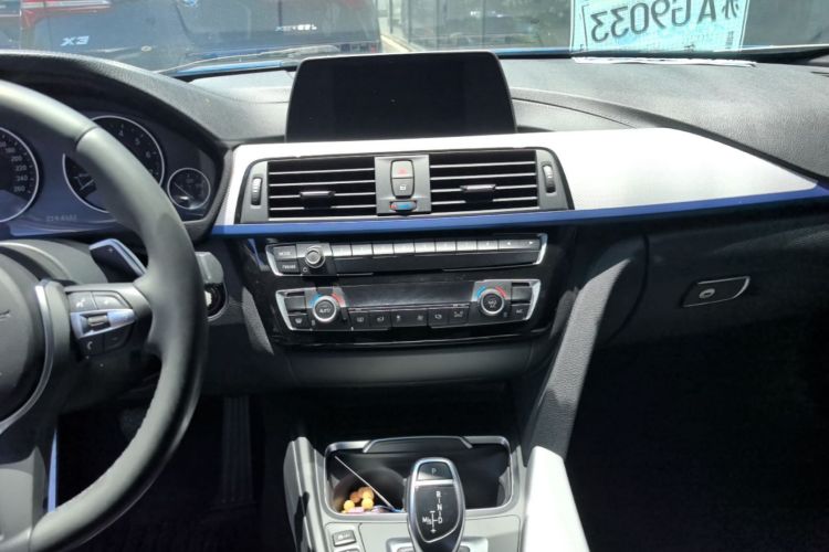BMW 3 Series 2018 #13 BMW 3 Series 2018 car image #13