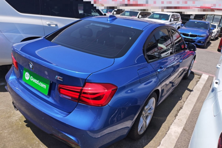 BMW 3 Series 2018 #5 BMW 3 Series 2018 car image #5