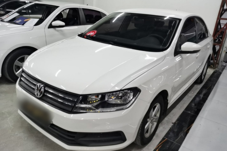 Volkswagen Santana 2019 car image #2
