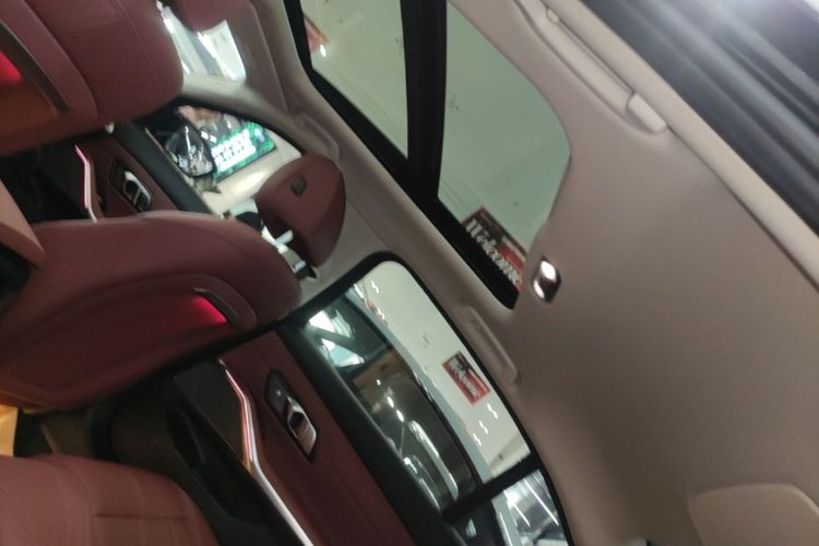 BMW 3 Series 2025 صورة سيارة #20