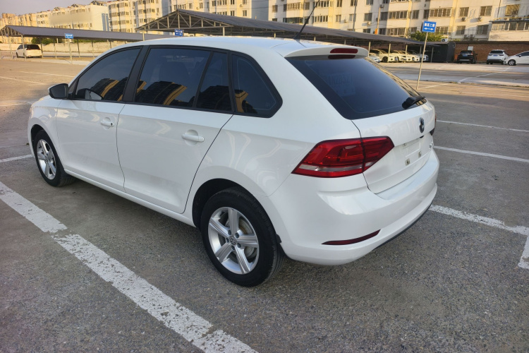 Volkswagen Santana 2016 car image #6