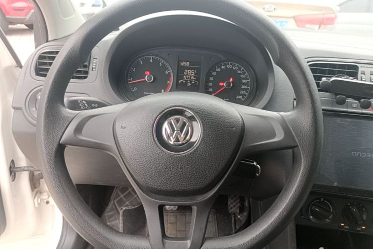 Volkswagen Polo 2016 #11 Volkswagen Polo 2016 car image #11