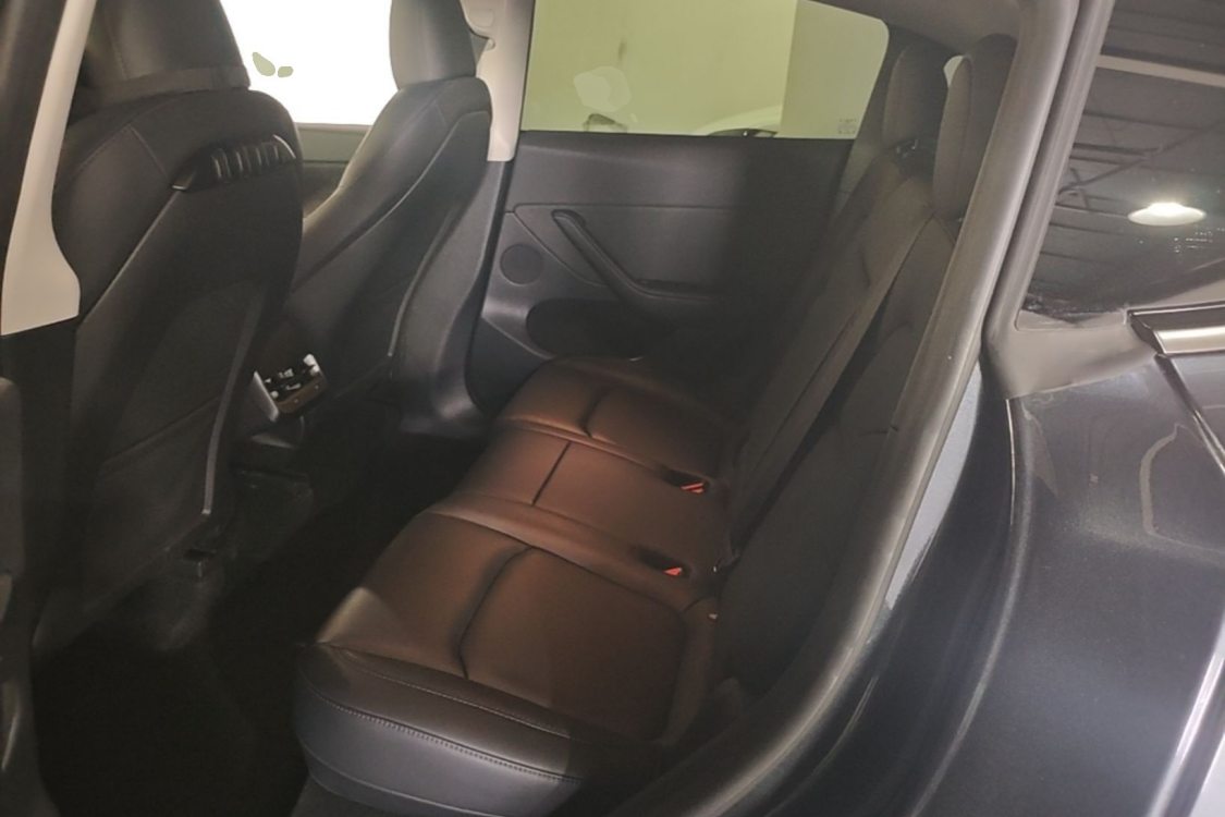 Tesla Model Y 2024 #13 Tesla Model Y 2024 car image #13