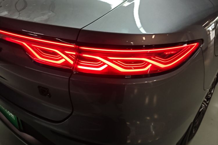BYD Han 2024 car image #8