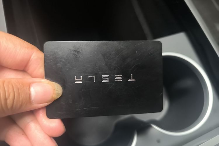 Tesla Model Y 2025 #9 Tesla Model Y 2025 immagine di auto #9