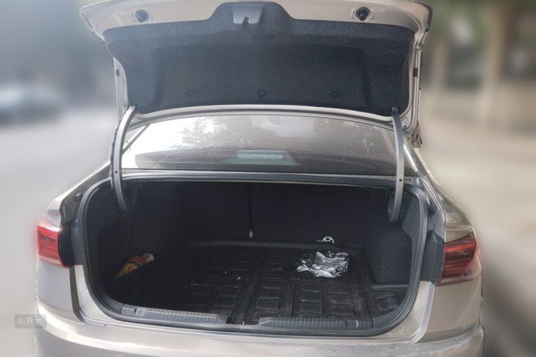 Volkswagen Bora 2018 صورة سيارة #21
