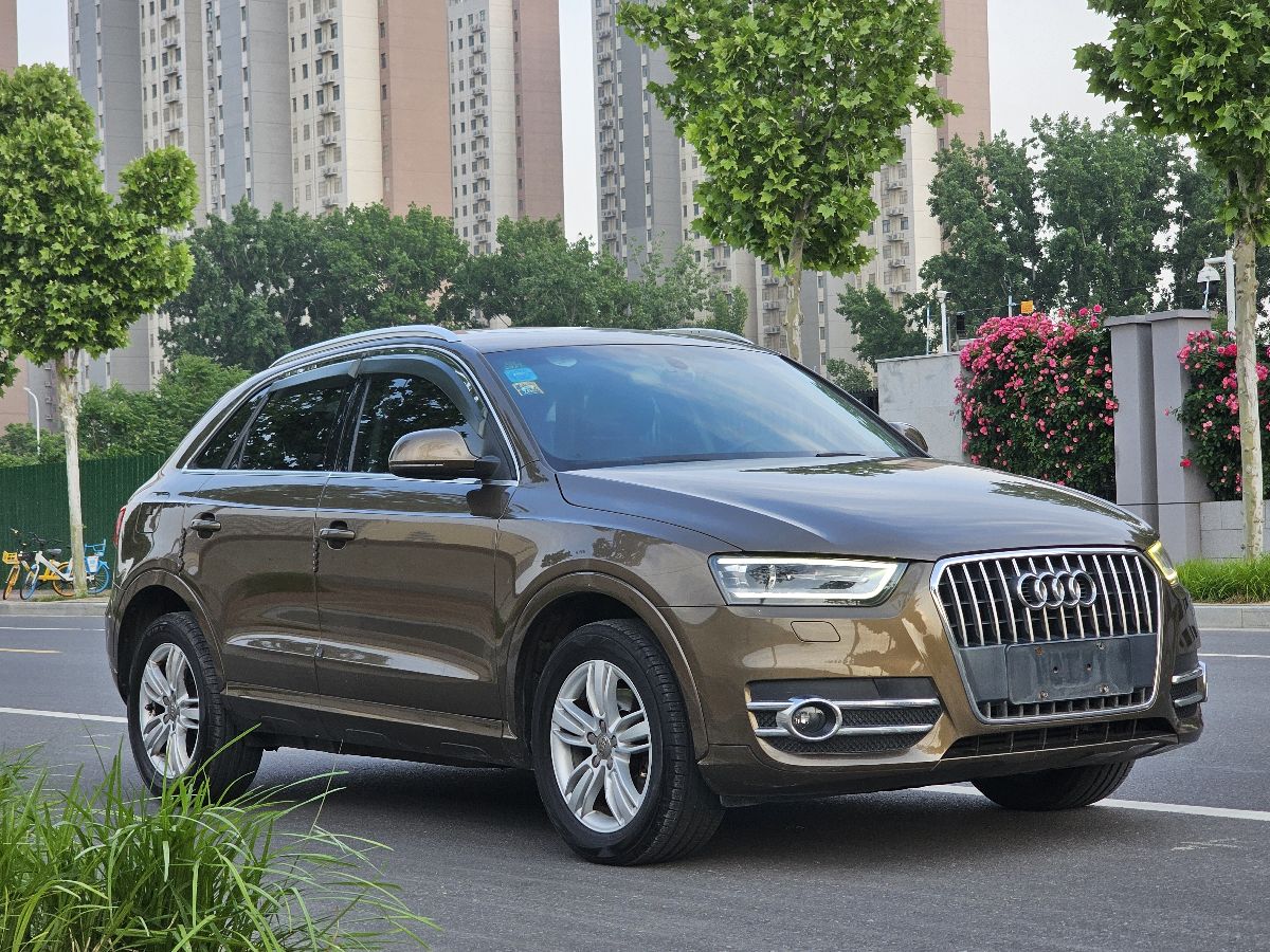 Audi Q3 2014 car image #2