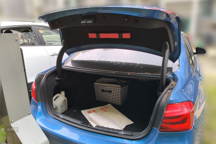 BMW 3 Series 2017 صورة سيارة #21