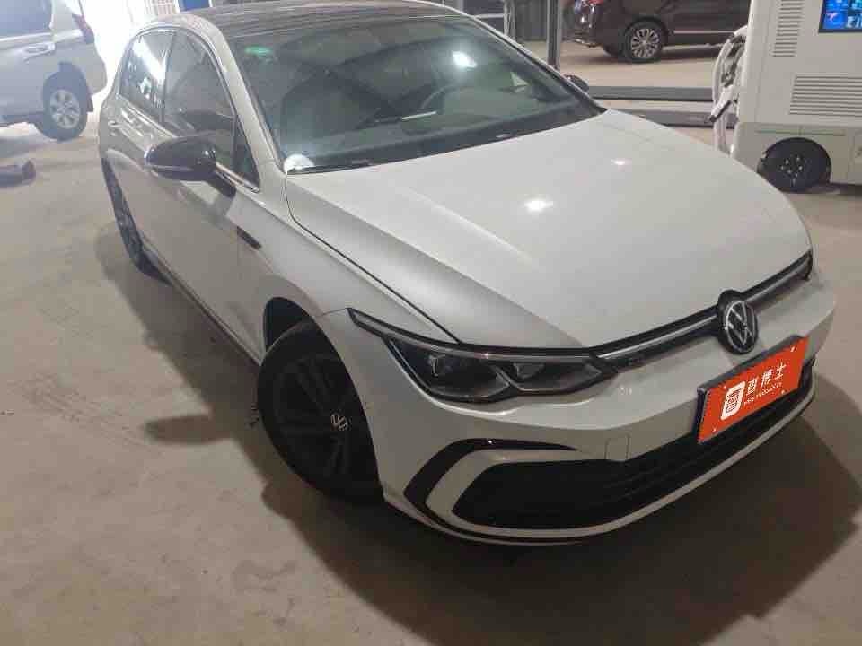 Volkswagen Golf 2022 car image #10