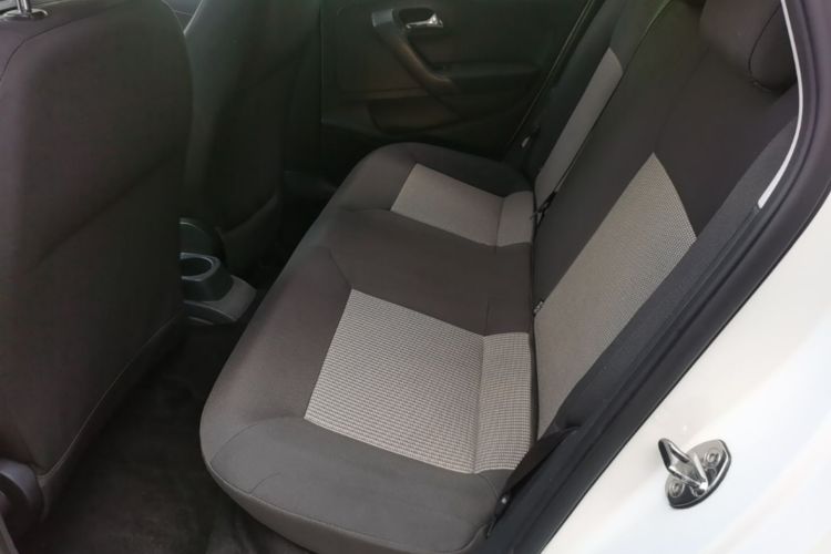 Volkswagen Polo 2017 #17 Volkswagen Polo 2017 car image #17
