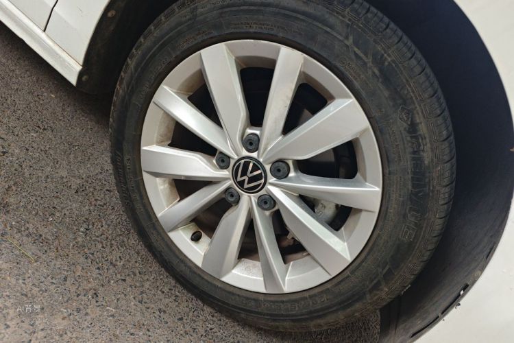 Volkswagen Bora 2021 car image #9