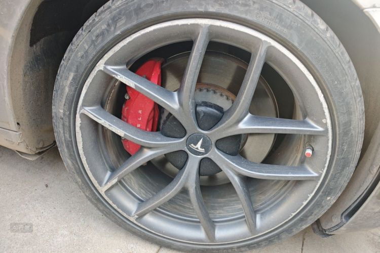 Tesla Model 3 2022 car image #9