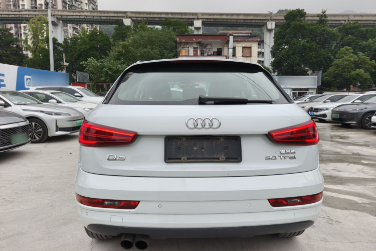 Audi Q3 2018 صورة سيارة #6