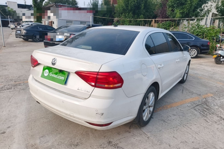 Volkswagen Lavida 2017 car image #5