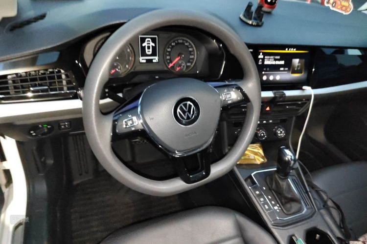 Volkswagen Lavida 2021 car image #12
