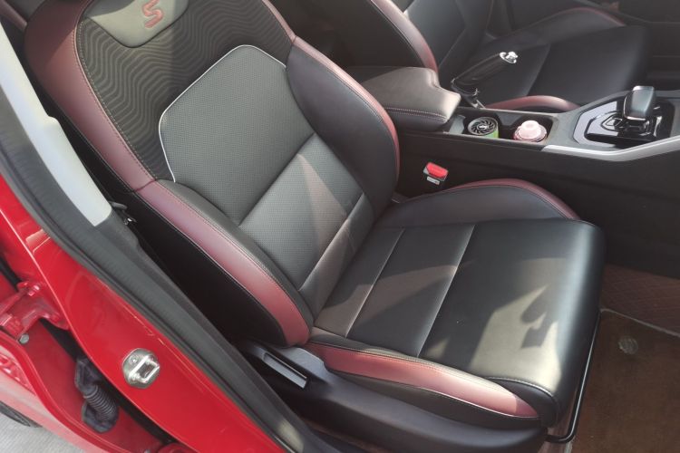 GEELY Coolray 2022 #24 GEELY Coolray 2022 car image #24
