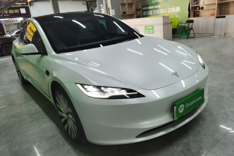 Tesla Model 3 2024 #4 Tesla Model 3 2024 car image #4