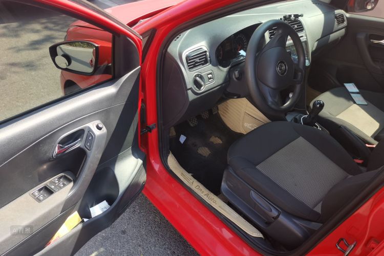 Volkswagen Polo 2017 #18 Volkswagen Polo 2017 car image #18