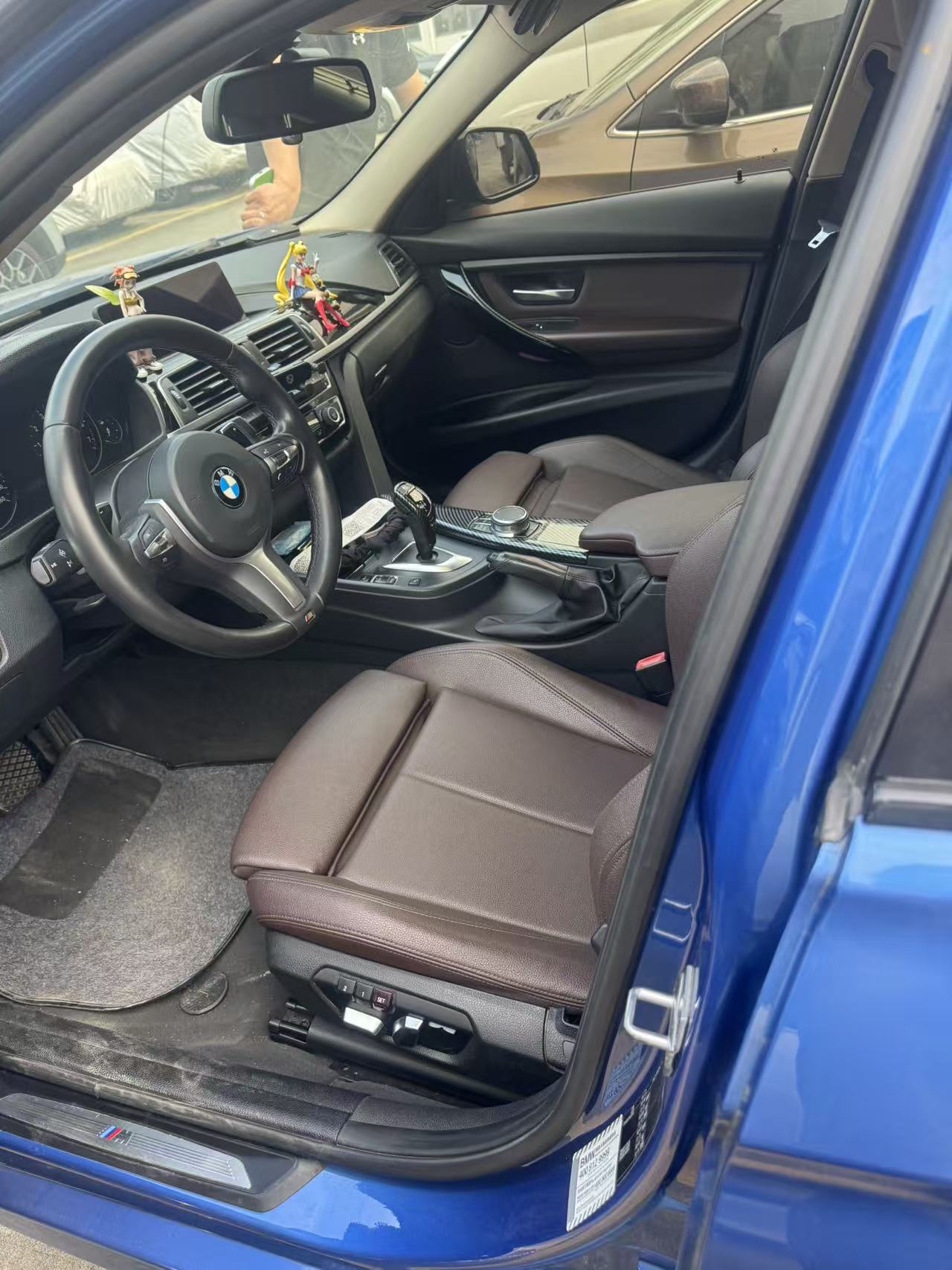 BMW 3 Series 2019 #6 BMW 3 Series 2019 car image #6