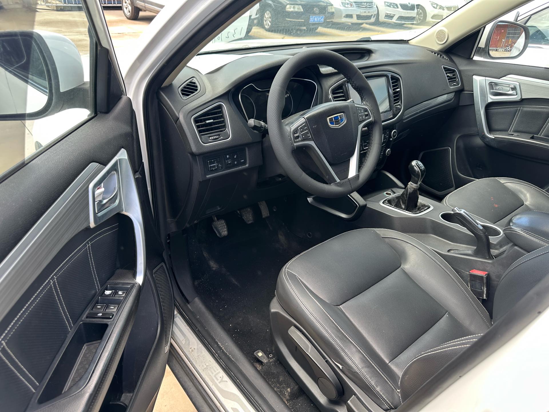 GEELY Vision X6 2018 car image #4