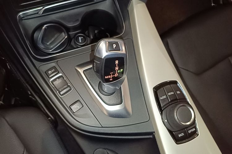BMW 3 Series (Imported) 2016 #14 BMW 3 Series (Imported) 2016 car image #14