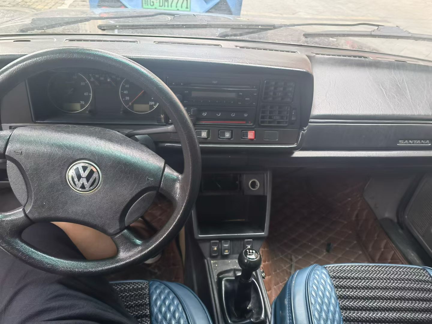 Volkswagen Santana Classic 2011 صورة سيارة #3