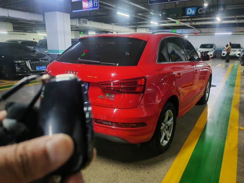 Audi Q3 2016 immagine di auto #6