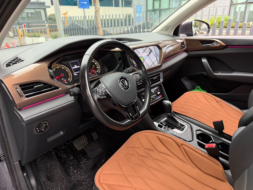 Volkswagen Tharu 2020 imagen de coche #4