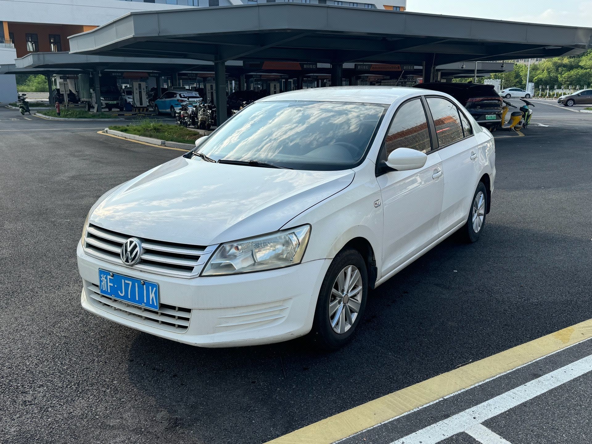 Volkswagen Santana 2013 Volkswagen Santana 2013 صورة سيارة