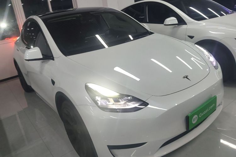 Tesla Model Y 2022 car image #4