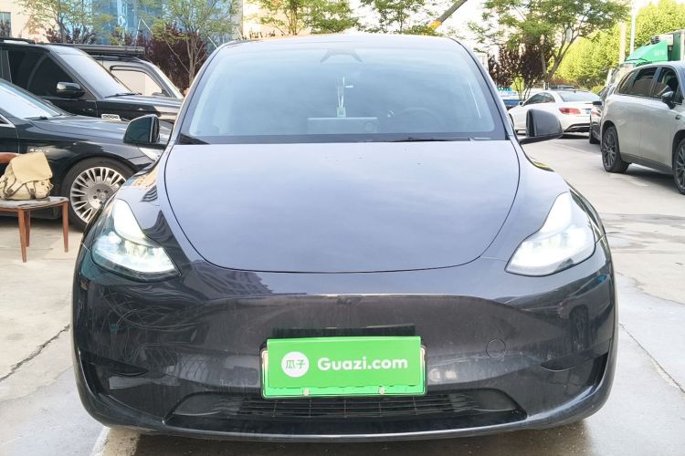 Tesla Model Y 2024 #3 Tesla Model Y 2024 immagine di auto #3