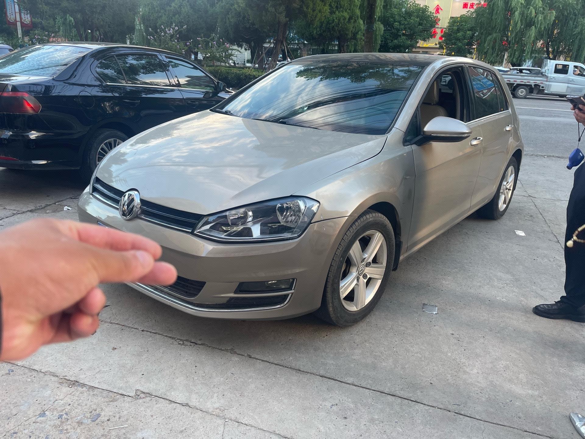 Volkswagen Golf 2015 Volkswagen Golf 2015 car image