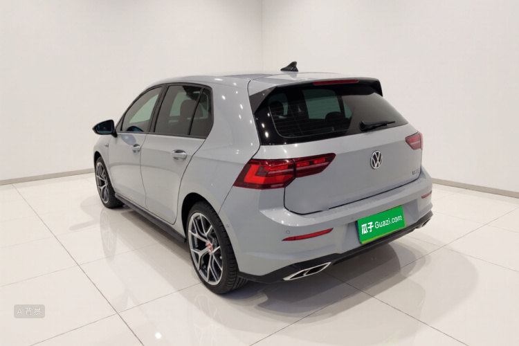 Volkswagen Golf 2023 imagen de coche #5