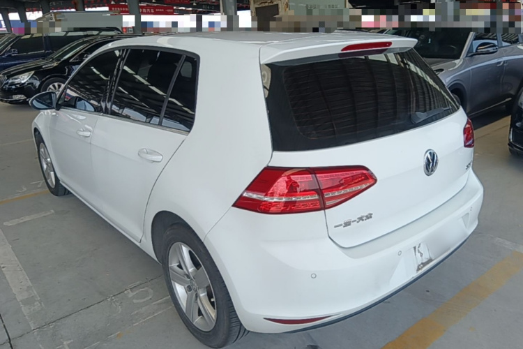 Volkswagen Golf 2015 car image #5
