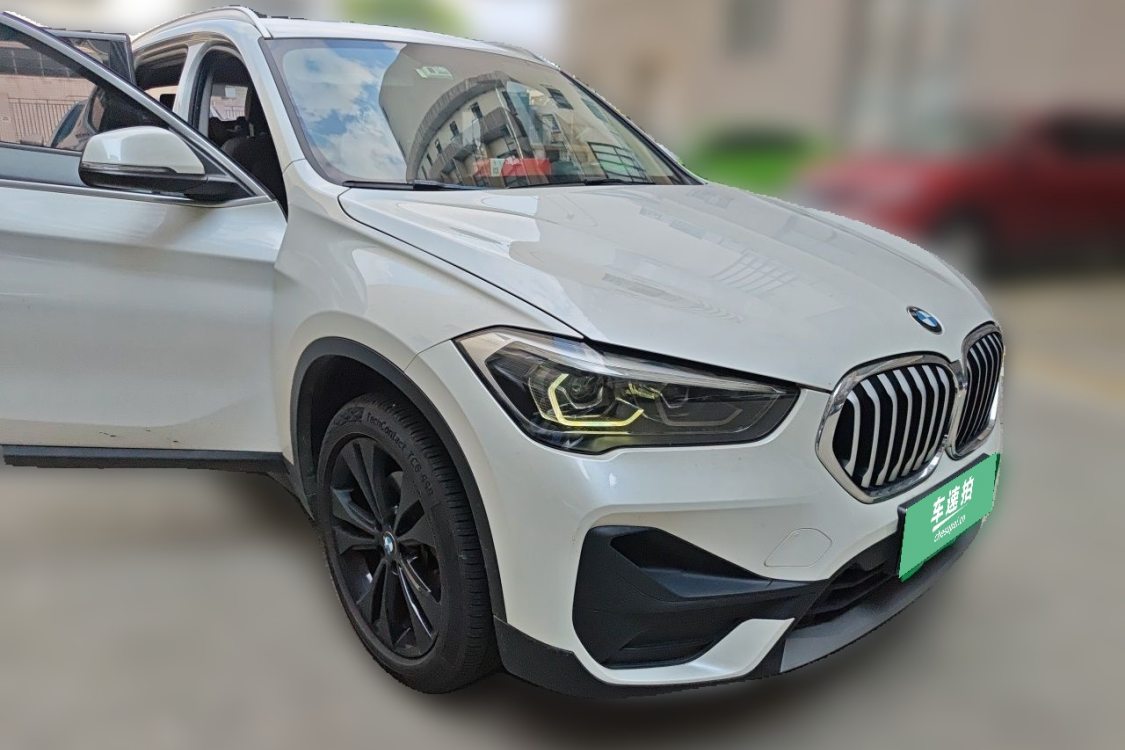 BMW X1 2020 car image #2
