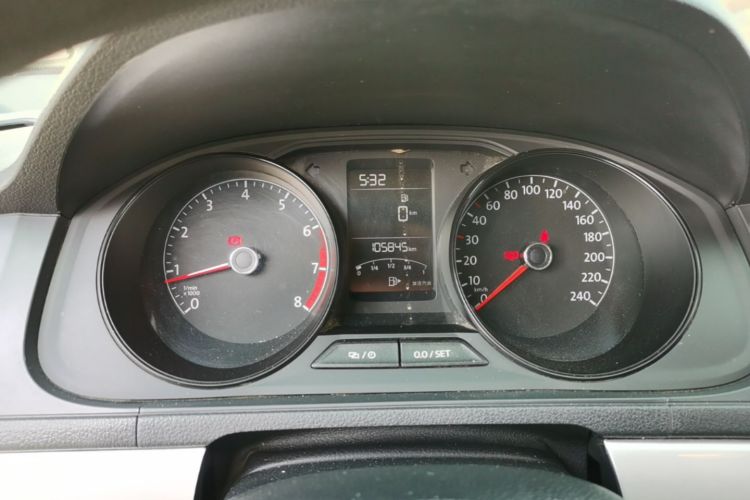 Volkswagen Lavida 2019 car image #12