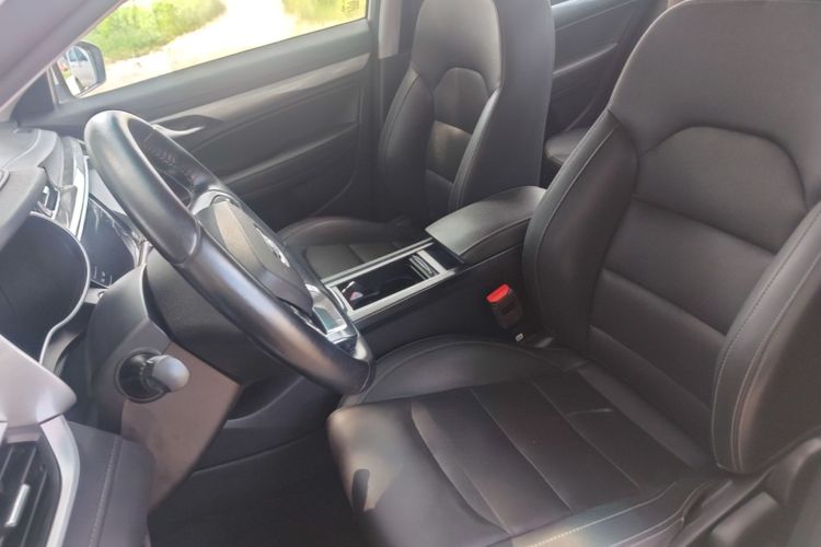 GEELY Emgrand 2020 car image #15